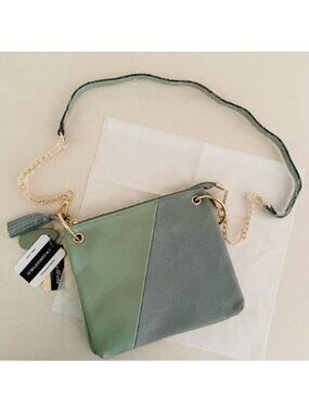 Mellow World Erin Womens Convertible Crossover Bag in Seafoam Green New